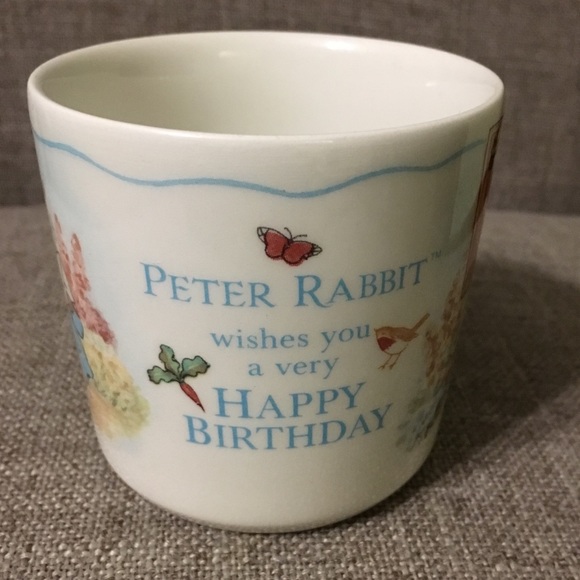 Wedgwood Peter Rabbit Happy Birthday set - Picture 5 of 7
